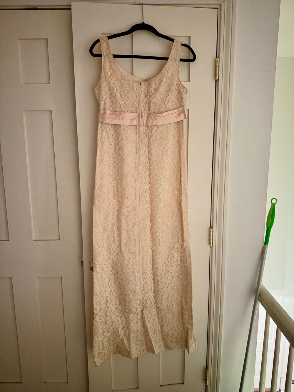 Elegant Cream Lace Wedding Dress with Pink Satin Waist